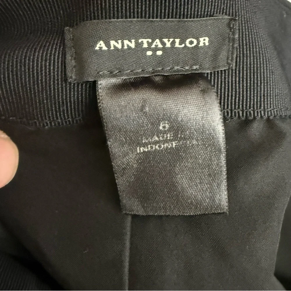 Ann Taylor Black and White Pencil Skirt Asymetrical Front‎ Zipper Size 6 - Picture 3 of 5